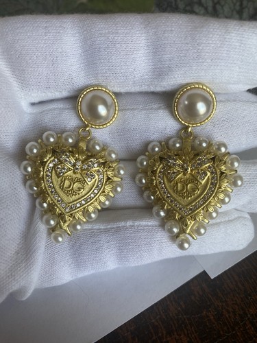 Dolce and gabbana signature - dolce,