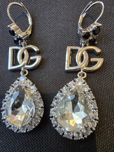 Stunning white gold plated - white,